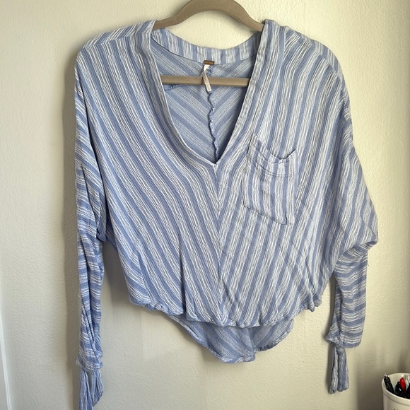 Free People flowy linen top - Picture 1 of 3